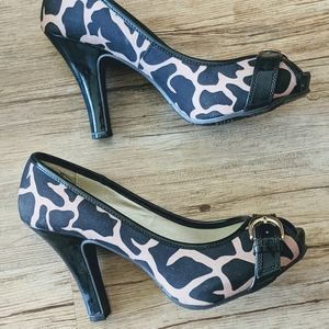 Mossimo Danae High Heels in Giraffe - Size 8.5